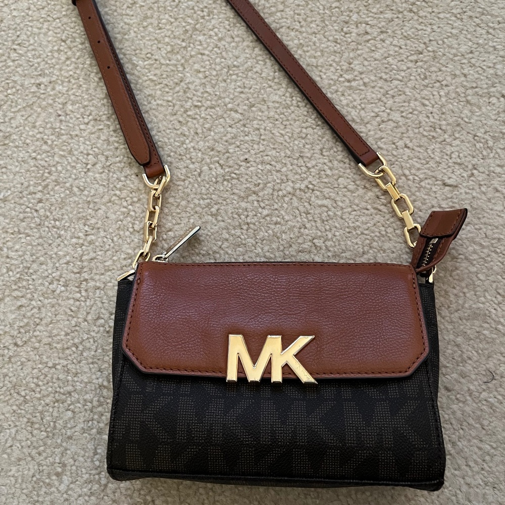 Michael Kors Crossbody Bag